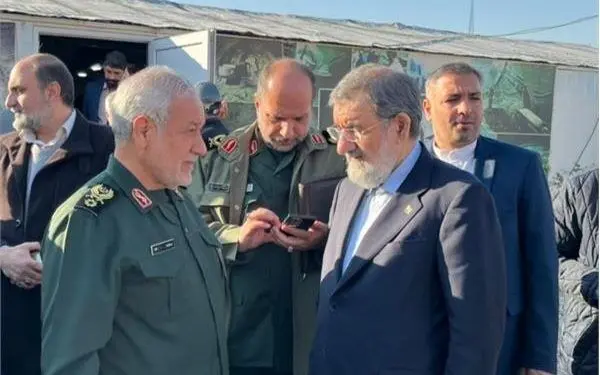 بازدید سرلشکر پاسدار محسن رضایی از پروژه تحقیقاتی پردیس فناوری
