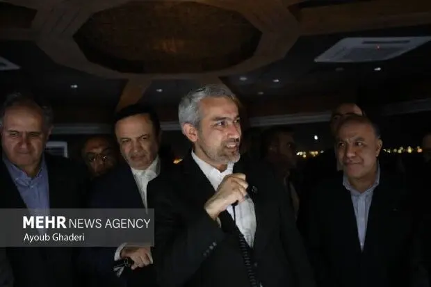 هدف‌گذاری ۱۰۰ میلیارد دلاری برای جذب سرمایه‌گذاری در کشور
