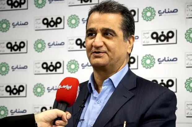 پیگیری تامین مالی نیروگاه خورشیدی فولادمبارکه توسط مسئولان تراز اول کشور

