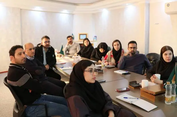 برگزاری جلسات آموزشی در بیمه باران
