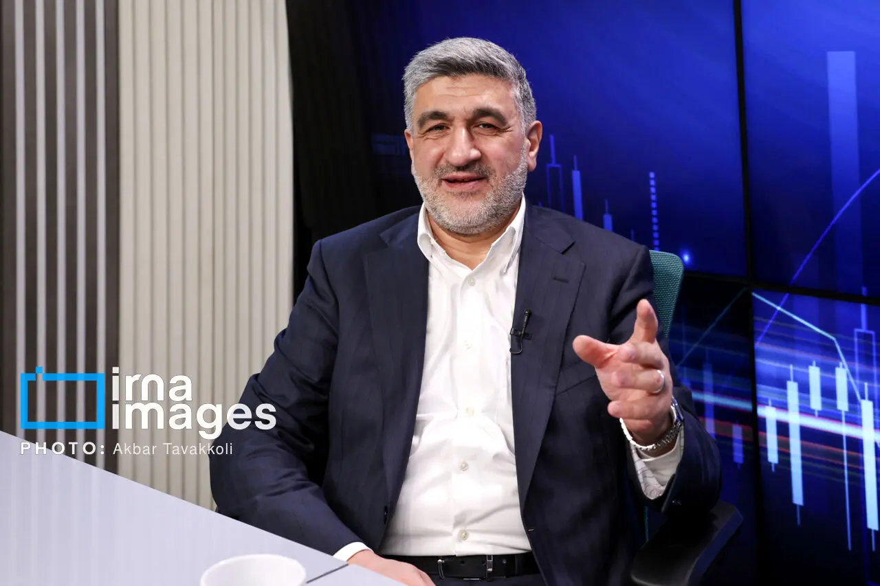 احتمال بازگشایی بورس تا ۱۰ روز آینده/ بازار سهام نه مرحله ای بلکه یکجا باز می‌شود