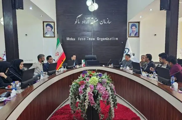 کمیسیون نظارت بر اصناف شهرستان شوط با حضور مدیر بازرگانی سازمان منطقه آزاد ماکو
