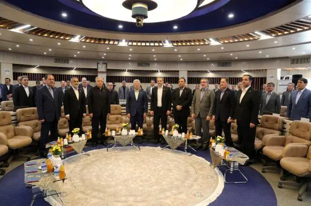 آغاز به کار همایش بررسی عملکرد و تبیین اهداف واحدهای بانک ملی ایران