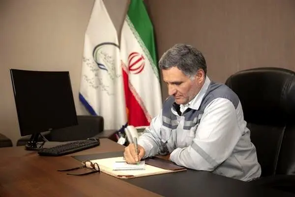 ‍ مدیر عامل‌ پتروشیمی ایلام، روز آتش نشانی و ایمنی را تبریک گفت
