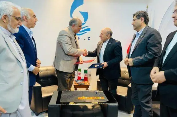 تفاهم نامه همکاری اقتصادی مشترک بین مناطق آزاد ماکو و چابهار / راهگذار شمال به جنوب تقویت می شود
