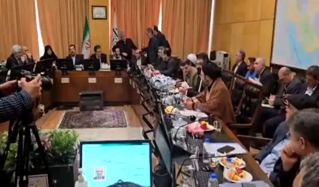 درخواست نمایندگان مجلس برای توقف موقت سامانه جامع تجارت