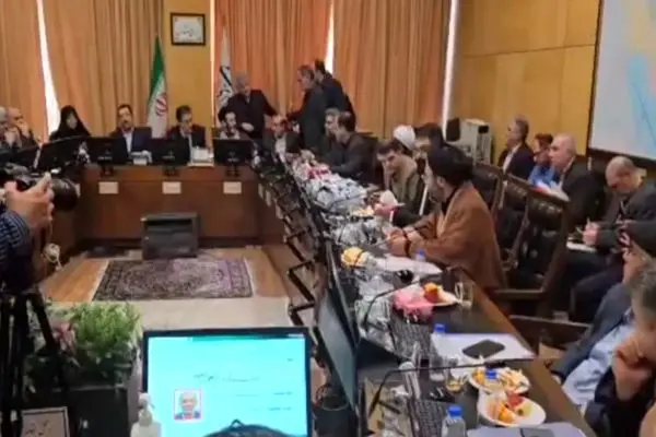 درخواست نمایندگان مجلس برای توقف موقت سامانه جامع تجارت