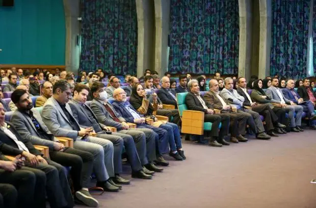 ذوب آهن اصفهان مفتخر به دریافت تندیس واحد نمونه استاندارد شد
