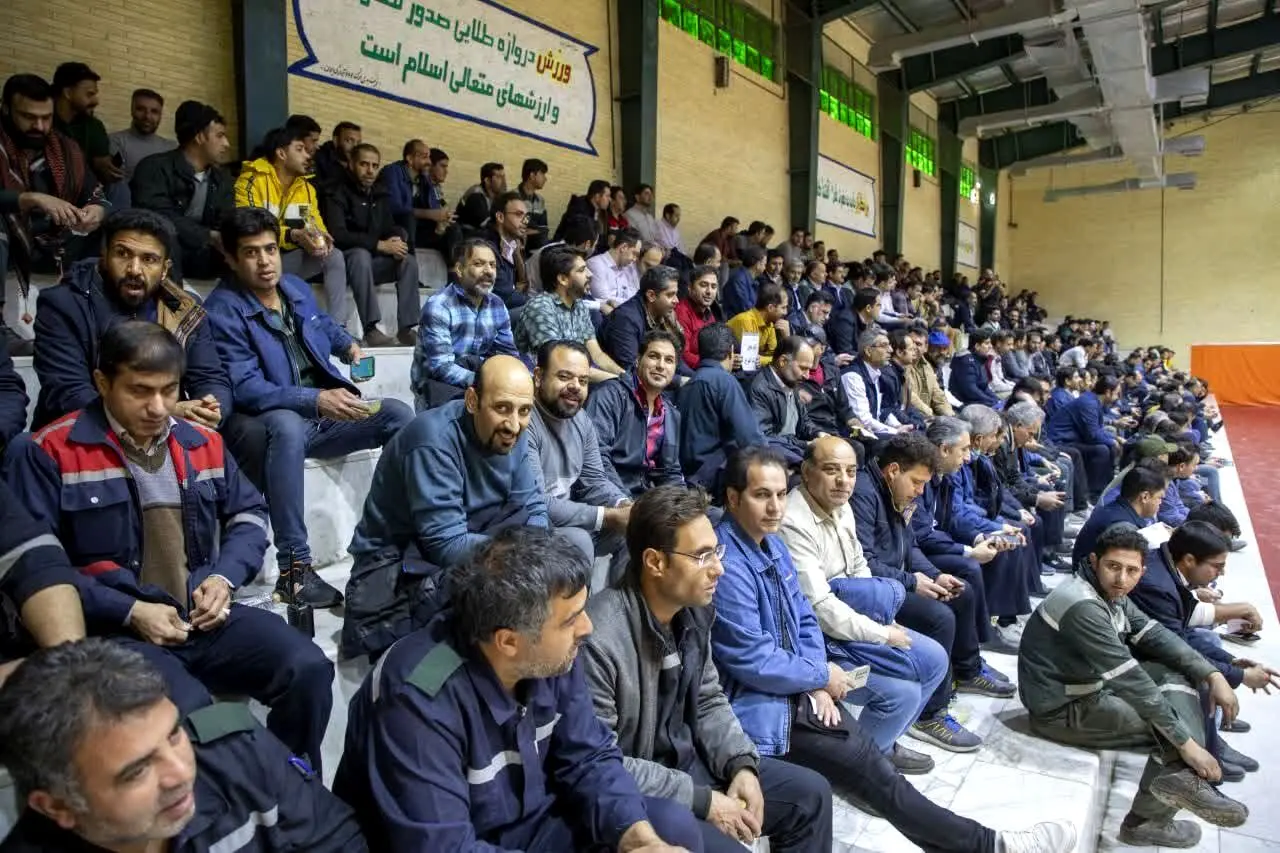 همایش پیاده‌روی کارکنان فولاد آلیاژی ایران به مناسبت آغاز جشنواره ورزشی
