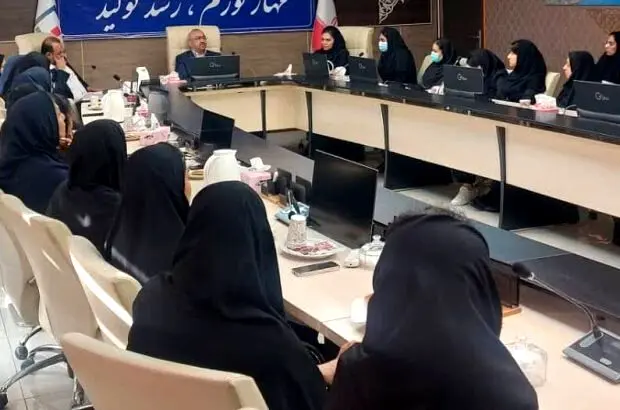 تقدیر از بانوان منطقه ویژه اقتصادی خلیج فارس به مناسبت روز زن
