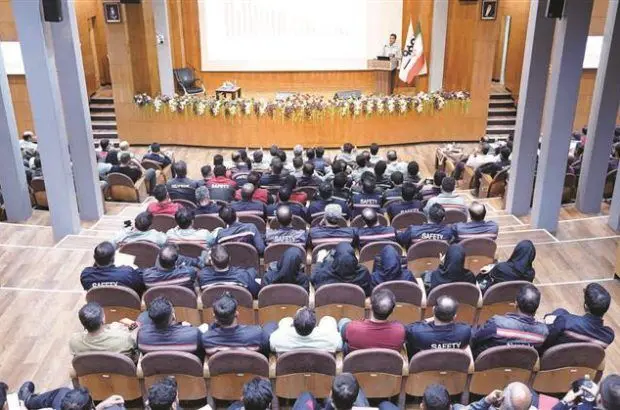 در شرایط فعلی برای تولید تختال فقط از ۶۰ درصد ظرفیت ناحیه فولادسازی استفاده می‌کنیم
