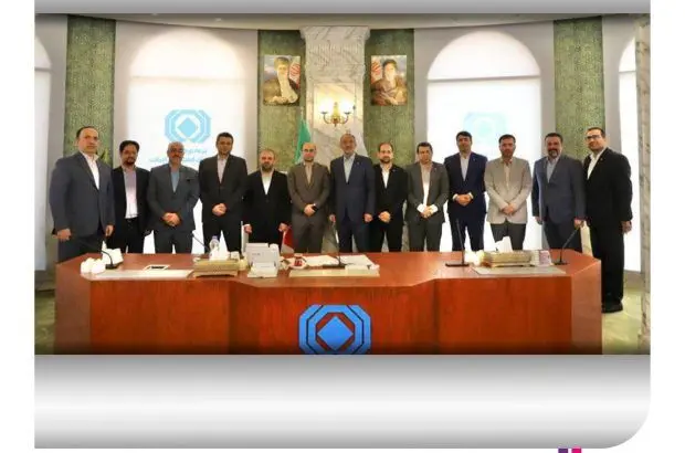 دیدار رئیس کل و اعضای هیات عامل بیمه مرکزی با مدیران بیمه آرمان
