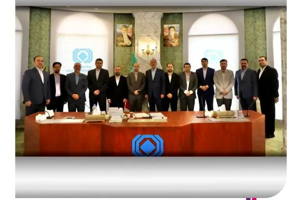 دیدار رئیس کل و اعضای هیات عامل بیمه مرکزی با مدیران بیمه آرمان
