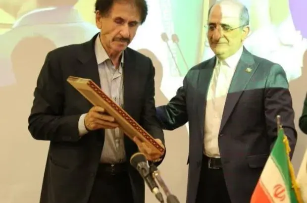 تجلیل از نماینده پیشکسوت با حضور سرپرست بیمه ایران
