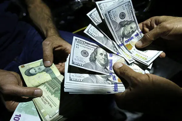 پیش بینی قیمت دلار سه شنبه ۲۱ بهمن ۱۴۰۴ 