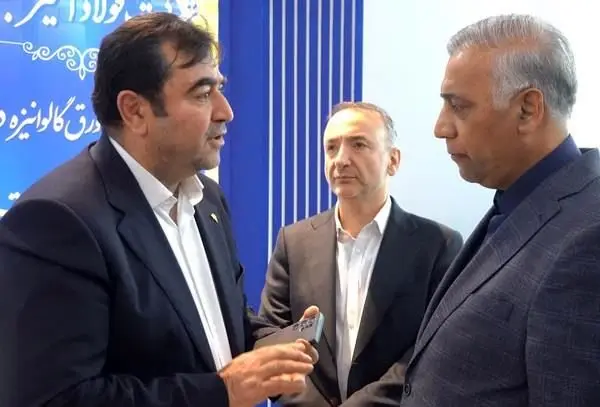 بازدید مدیرعامل ساتا از غرفه فولاد امیرکبیر کاشان در نمایشگاه متافو
