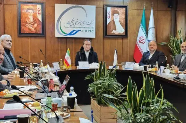 محمد شریعتمداری، عضو هیات مدیره و مدیرعامل شرکت صنایع پتروشیمی خلیج فارس شد
