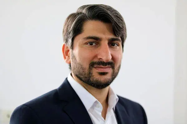 بانک ملی ایران در خروج از بنگاه‌داری پیشگام است/ کاهش بنگاه‌داری، افزایش حمایت از تولید اقدام موثر مدیریت بانک
