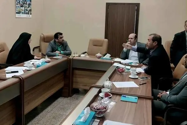نقطه عطف همکاری بیمه دی و بانک دی؛ صدور ۳۸۰۰ بیمه‌نامه برای کارکنان بانک دی