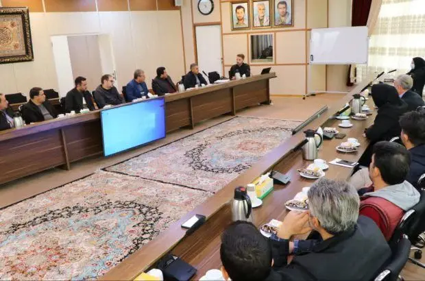 کارگاه آموزشی آشنایی با ضوابط فنی و بهداشتی انبارهای نگهداری کالاهای سلامت محور برگزار شد
