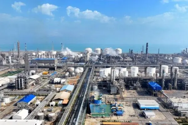 از افزایش خوراک تا رشد تولید و صادرات؛ کارنامه درخشان پتروشیمی بندرامام در ده ماهه سال ۱۴۰۴
