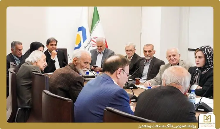 برگزاری نشست هم‌اندیشی مدیرعامل و مدیران صندوق بازنشستگی کارکنان بانک‌ها با رؤسای کانون‌های بازنشستگی بانک‌های مشترک

