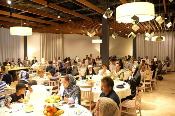 جشن روز کارگر در پتروشیمی کارون؛ از تلاش همکاران و همراهی خانواده‌‌ها قدردانی شد
