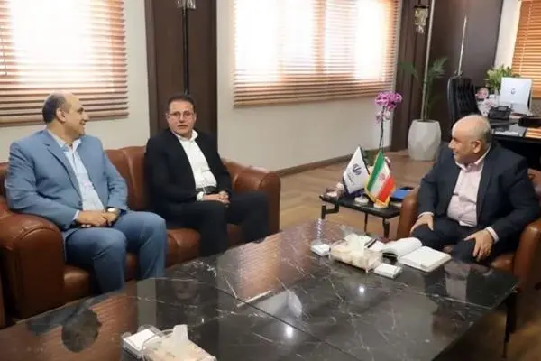 دیدار مدیرعامل بیمه دانا با استاندار مازندران و بازدید از مراکز درمانی طرف قرارداد
