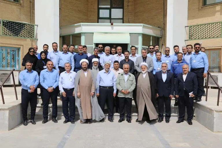 مدیرعامل پتروشیمی بندرامام بر نقش کلیدی منابع انسانی و تعامل سازنده با کارکنان تأکید کرد
