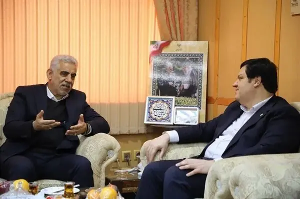 استاندار گیلان در دیدار با مدیرعامل بانک کشاورزی تاکید کرد: نقش بسزای بانک کشاورزی در بهبود اقتصاد کشاورزی
