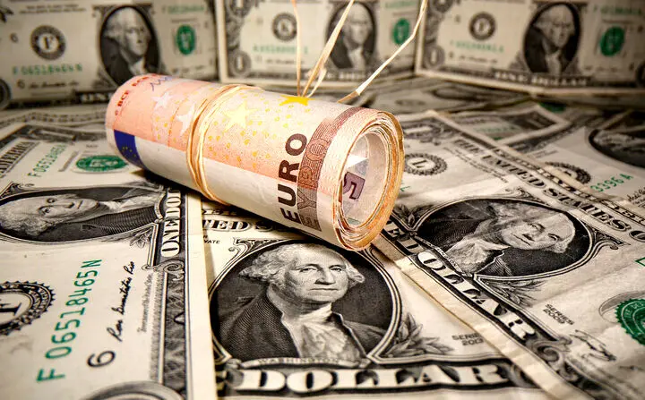 قیمت دلار و یورو در مرکز مبادله ایران امروز ۲۴ مرداد 1403
