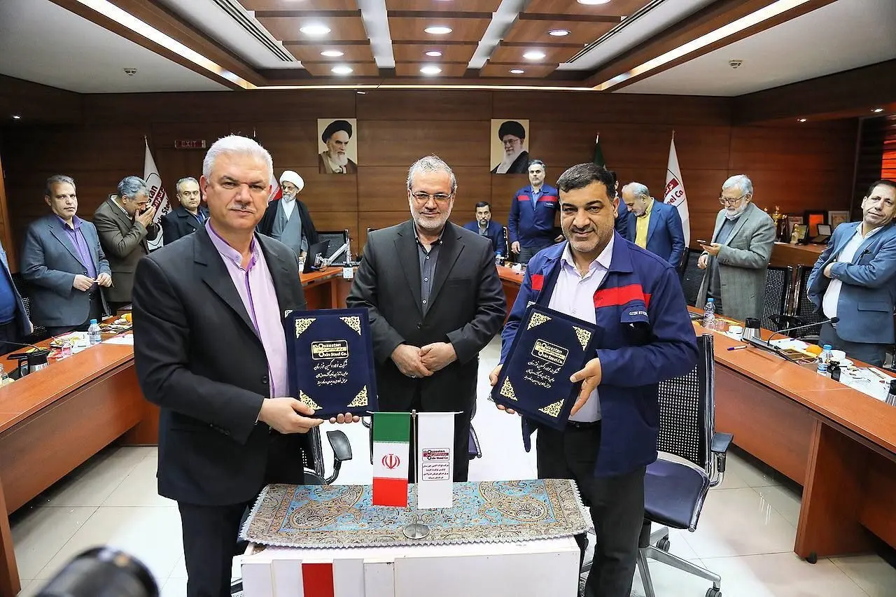 امضای تفاهم‌نامه همکاری میان دانشگاه آزاد اسلامی و شرکت فولاد اکسین خوزستان
