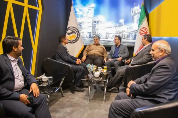بازدید مدیران ” شرکت سرمایه گذاری اهداف” از نمایشگاه ملی فن آوری و نوآوری «فن نما» و حضور در غرفه شرکت نفت سپاهان
