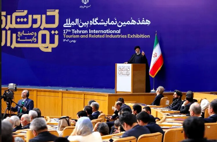 آیت‌الله رئیسی: گردشگری پیشران و شتاب‌دهنده اقتصادی است/حضور گردشگران را تسهیل کنید
