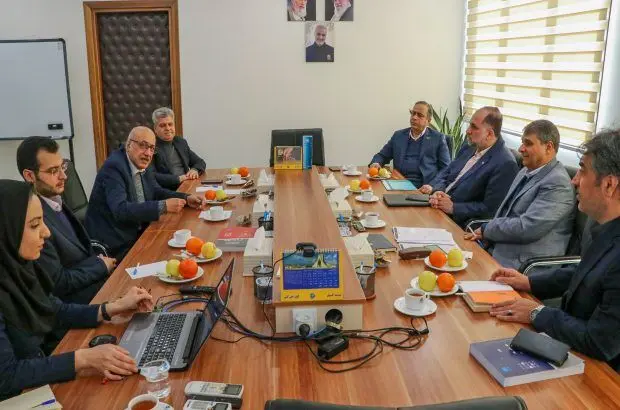 سومین نشست کمیته تعیین نرخ پیشنهادی بیمه‌گران برای بیمه شخص ثالث در سال ۱۴۰۴ برگزار شد
