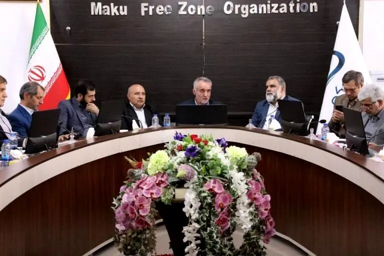 نشست مشترک مسئولان پدافند غیرعامل کشور و دبیرخانه شورای عالی مناطق آزاد با مدیران منطقه آزاد ماکو 
