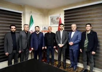 برگزاری نشست دکتر احمدی با مدیرعامل و سرمربی پرسپولیس
