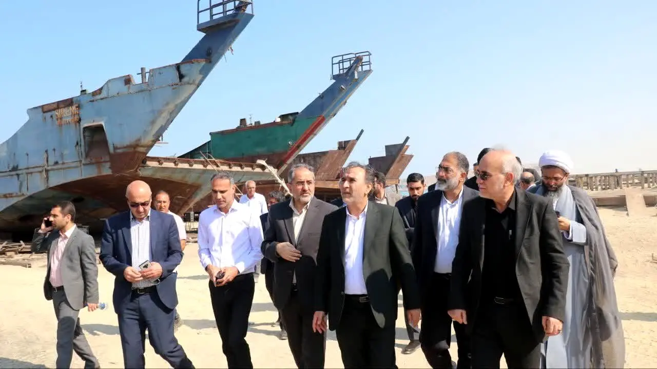 قشم در مسیر رونق اقتصادی و سرمایه گذاری  
