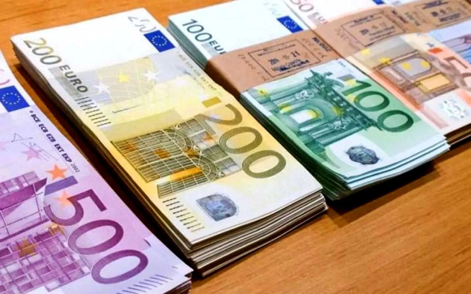 قیمت یورو امروز ۸ مرداد ۱۴۰۳ در بازار
