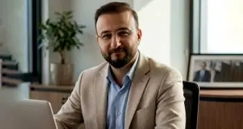 بانک توسعه صادرات ایران؛ پشتیبان بنگاه‌های تولیدی در مسیر ورود به بازارهای جهانی
