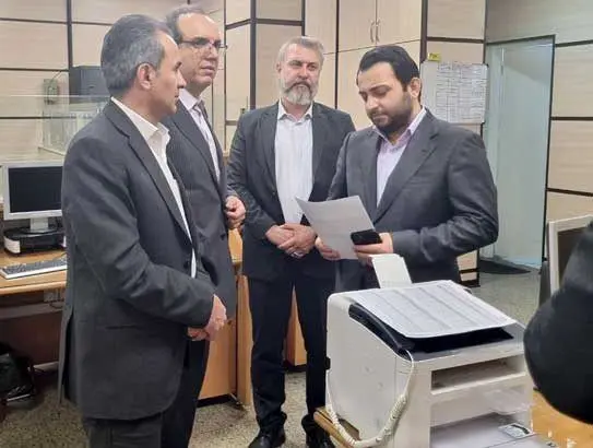​بازدید میدانی مدیرعامل بانک صادرات ایران از برخی شعب در ساعات کاری پایانی سال
