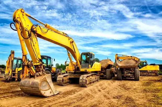 عرضه ۱۱۱دستگاه خودرو و ماشین آلات سنگین در مزایده فوق‌العاده اموال تملیکی
