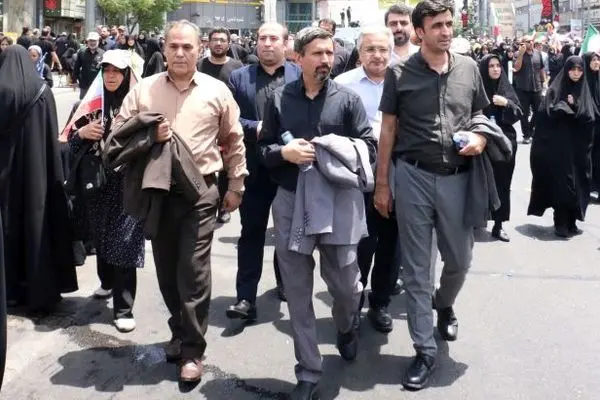 حضور مدیرعامل بیمه رازی در مراسم بدرقه باشکوه شهدای اقتدار

