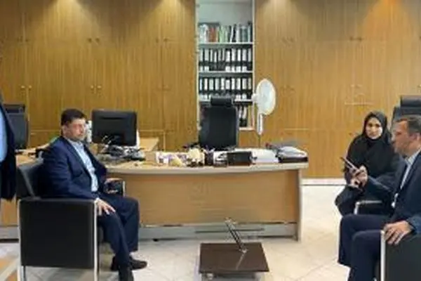 بازدید معاون بین الملل بانک توسعه صادرات ایران از شعبه بلوار کشاورز
