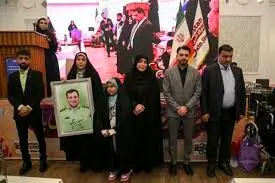از بانوان فولاد اکسینی تجلیل شد
