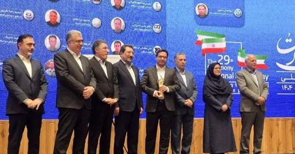 فولاد هرمزگان موفق به کسب عنوان صادرکننده نمونه ملی شد