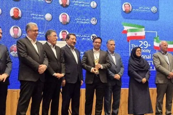 فولاد هرمزگان موفق به کسب عنوان صادرکننده نمونه ملی شد