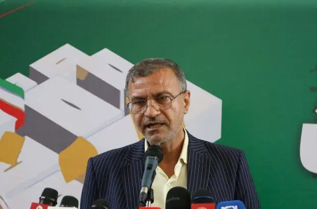 حمایت فولاد هرمزگان برای تامین تجهیزات ورزشی سالن آزادشهر
