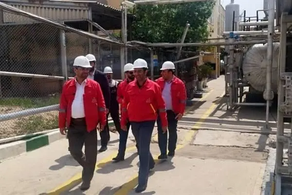 بازدید معاون برنامه‌ریزی تاپیکو از مجتمع تبریز شرکت نفت پاسارگاد با محوریت بررسی موانع تولید و ارتقای بهره‌وری
