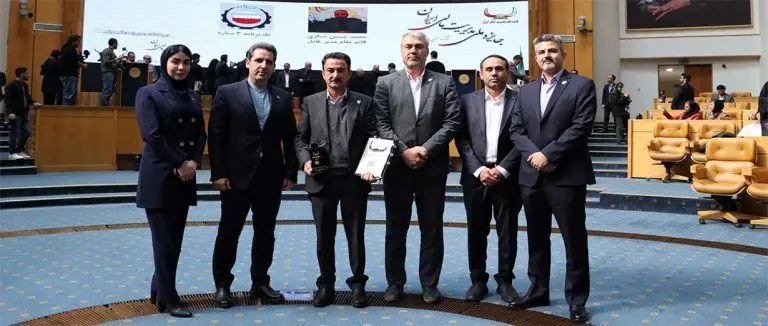 پتروشیمی بوعلی سینا تندیس بلورین جایزه ملی مدیریت مالی ایران را دریافت کرد
